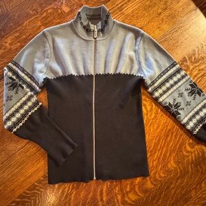 Nils Sportswear Cardigan wool sweater. Black/Slate Blue. Large